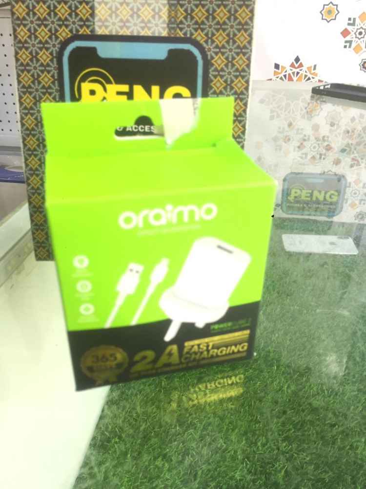 Original 2A Oriamo fast Iphone charger image - Mobimarket