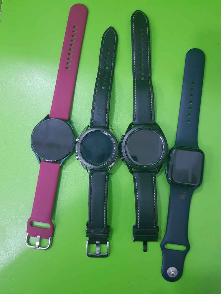 Galaxy watches 3And4 & apple watch series6 40mm blue color image - Mobimarket