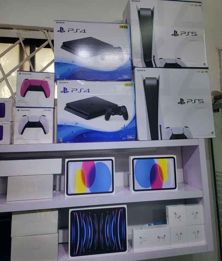 PS4Game, iPhone 13And 14, Samsung Z FOLD 3 image - mobimarket