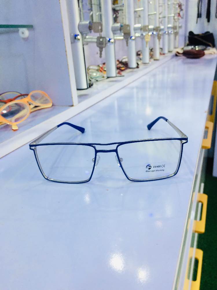 Eyeglasses image - mobimarket