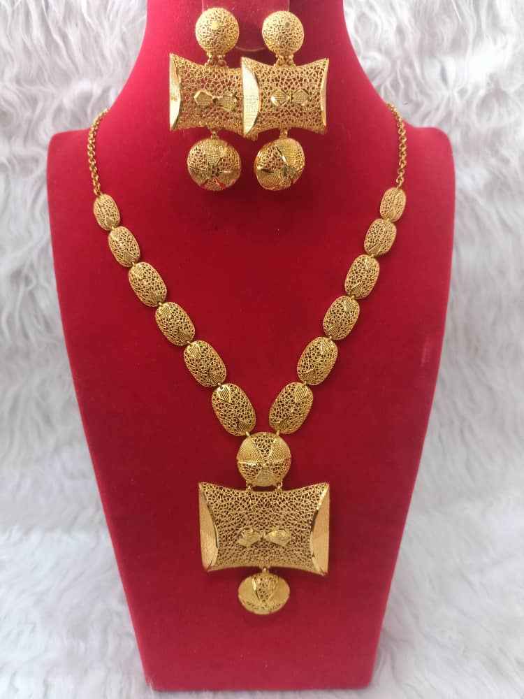 Gold plated necklace image - Mobimarket