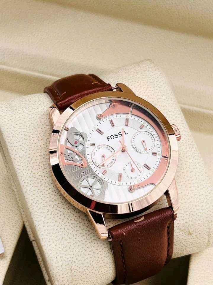 Fossil rose gold chronograph watch image - Mobimarket