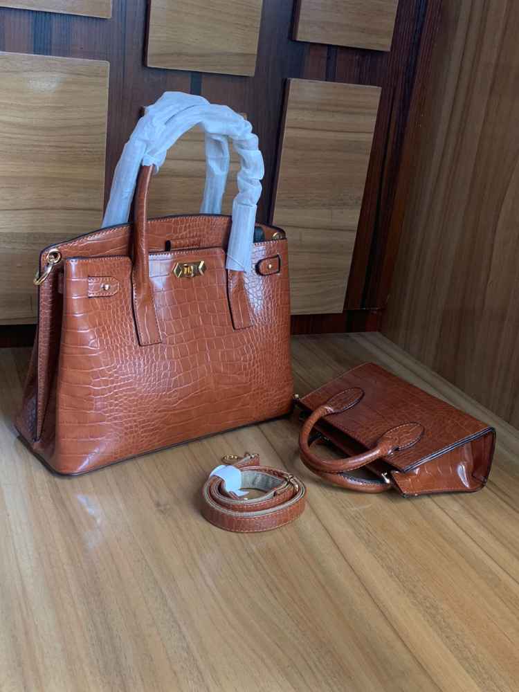 Ladies handbag image - mobimarket