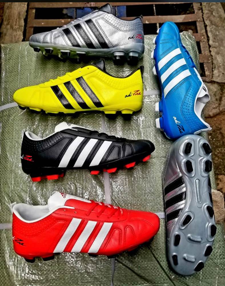Football Boots image - Mobimarket