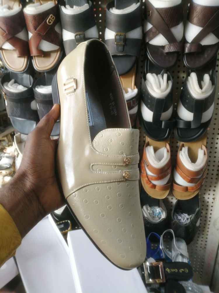 Woman shoes image - mobimarket