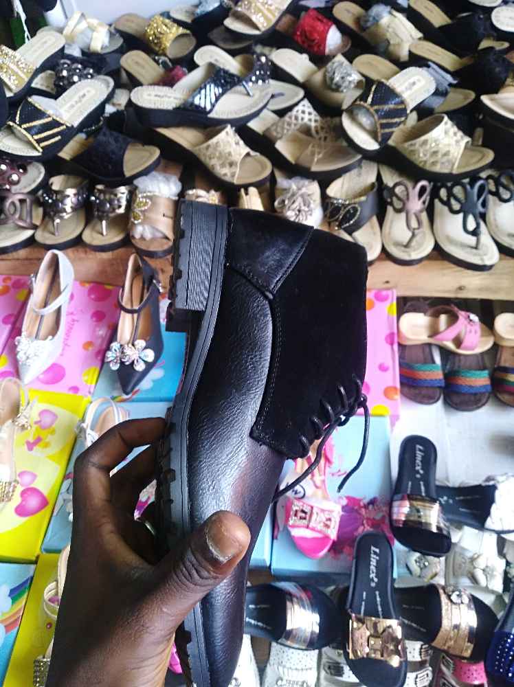 Vangelo Shoe image - Mobimarket