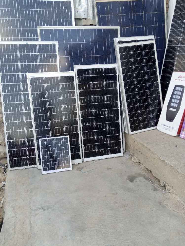 Solar panels image - Mobimarket