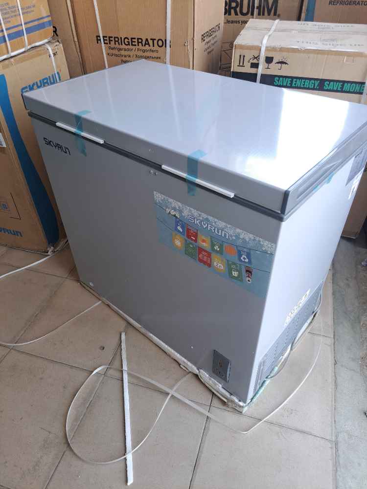 Skyrun chest freezer image - Mobimarket