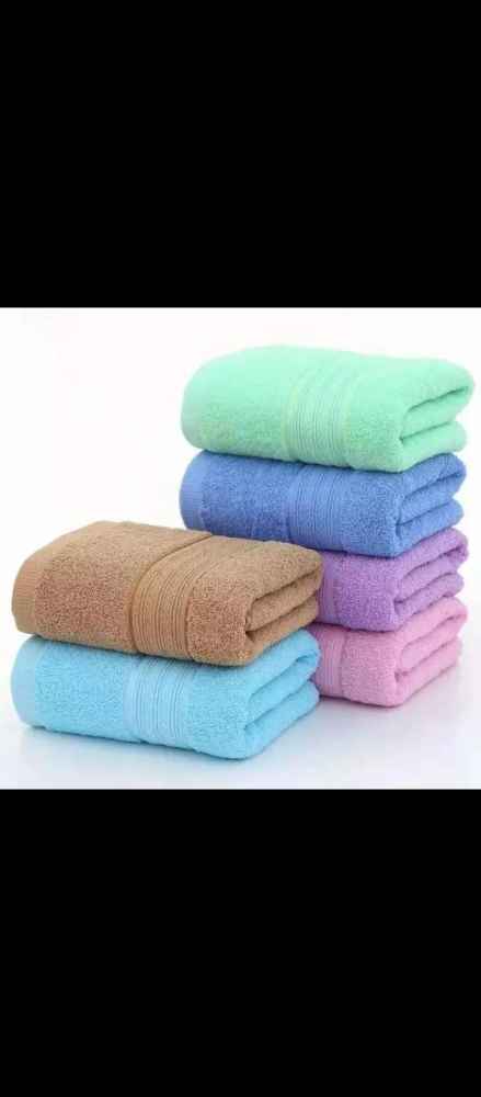 Normal bathing sized towels. image - Mobimarket