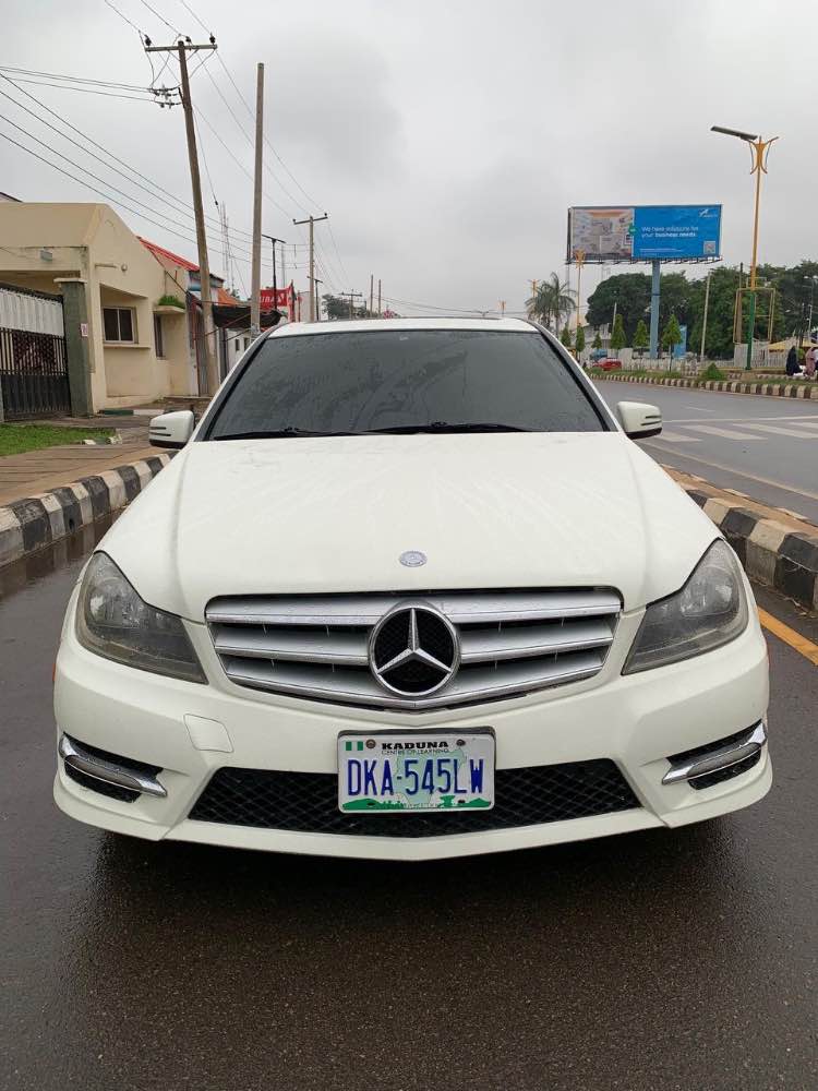 EXTREMELY CLEAN NIGERIAN USED MERCEDES BENZ C300(2010) image - mobimarket