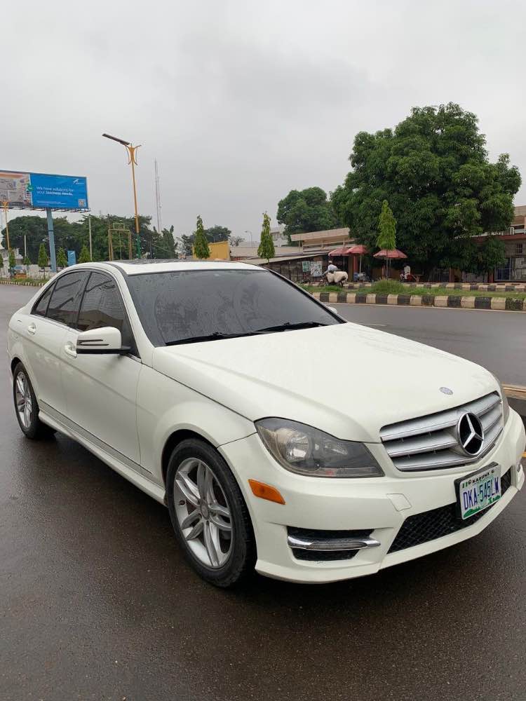 EXTREMELY CLEAN NIGERIAN USED MERCEDES BENZ C300(2010) image - mobimarket