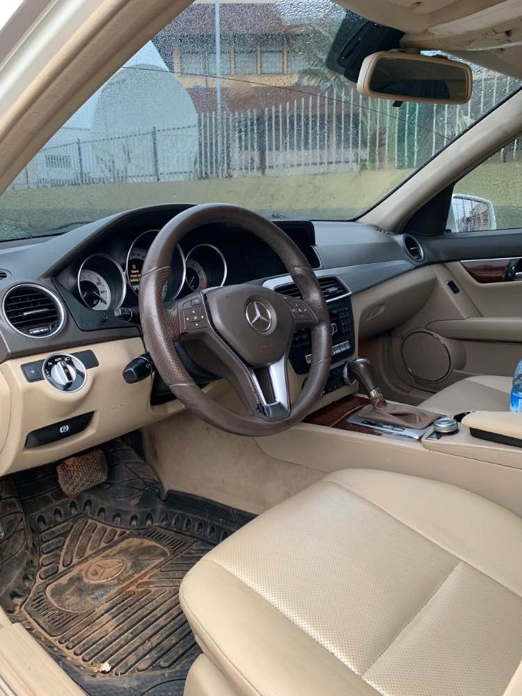 EXTREMELY CLEAN NIGERIAN USED MERCEDES BENZ C300(2010) image - mobimarket