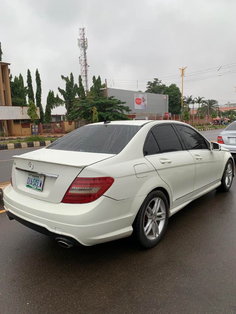 EXTREMELY CLEAN NIGERIAN USED MERCEDES BENZ C300(2010) image - mobimarket