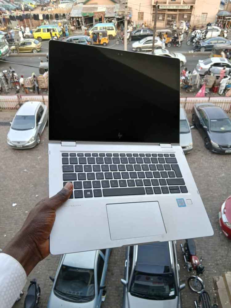 HP EliteBook 1030 G2 image - mobimarket