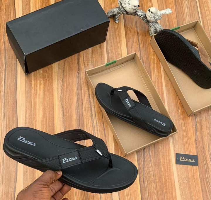 PIPKA SLIPPERS image - Mobiarket