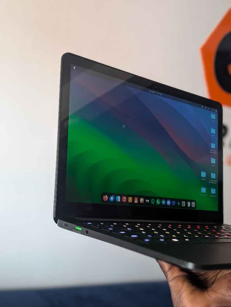 Razer Blade Stealth 17 image - mobimarket