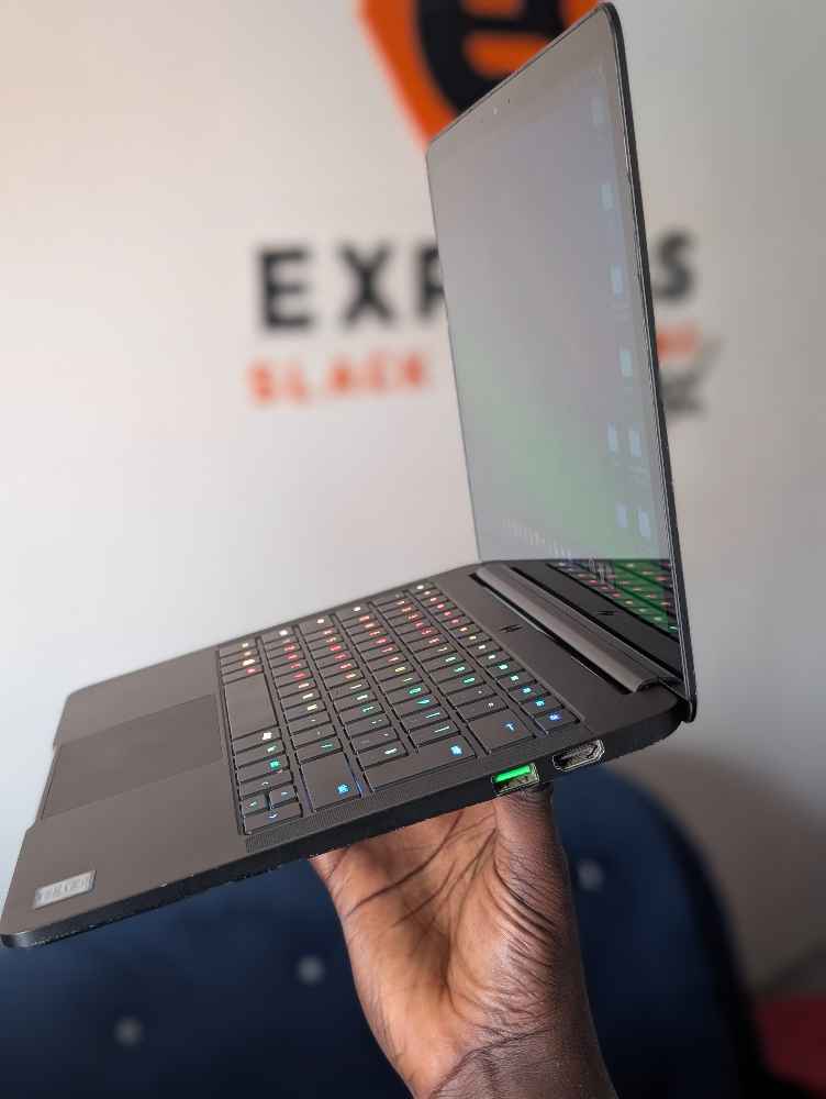 Razer Blade Stealth 17 image - mobimarket