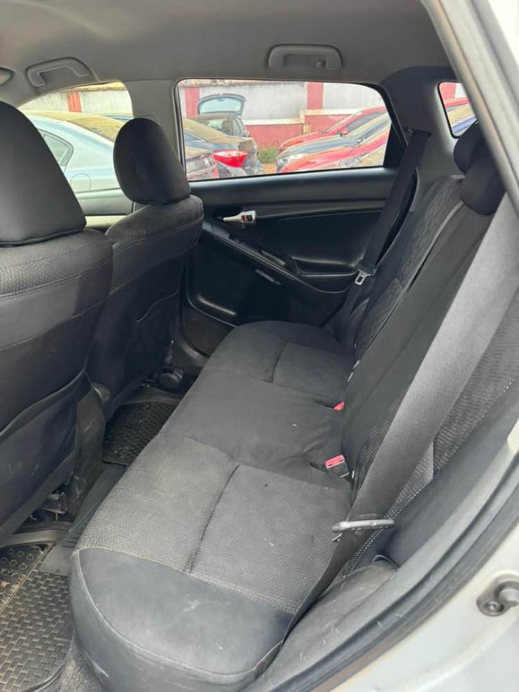 PONTIAC VIBE 2010 image - mobimarket