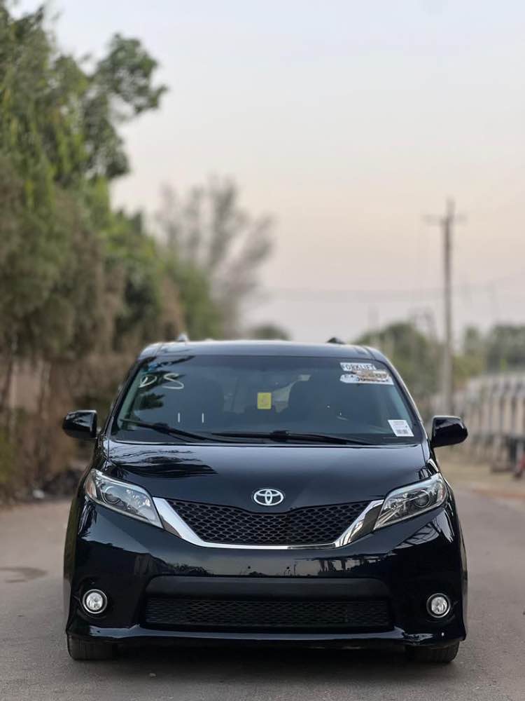 2018 TOYOTA SIENA image - mobimarket