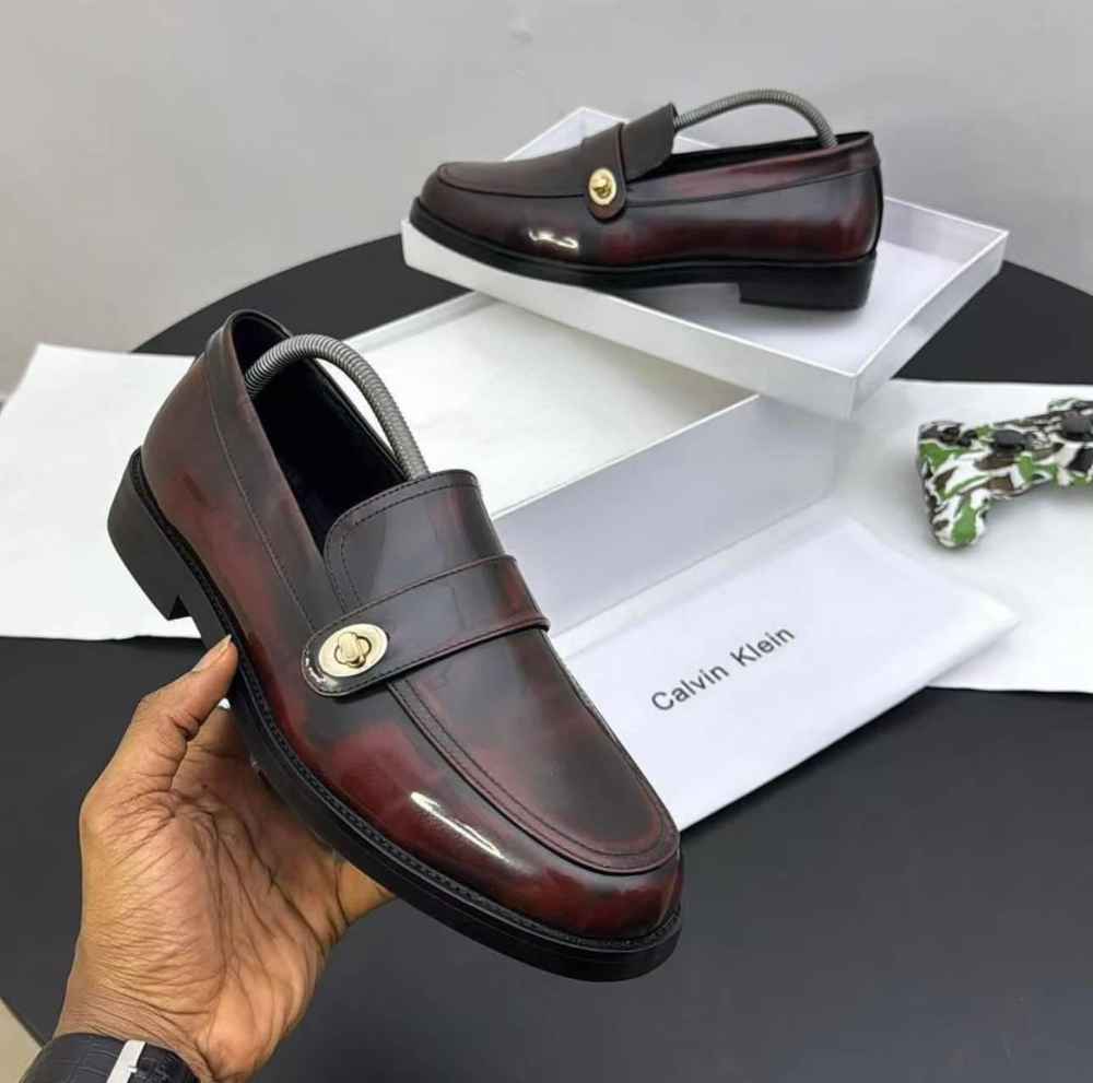 Calvin Klein image - Mobi market