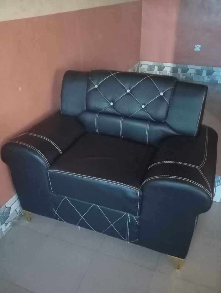 Set of leather chair image - mobimarket