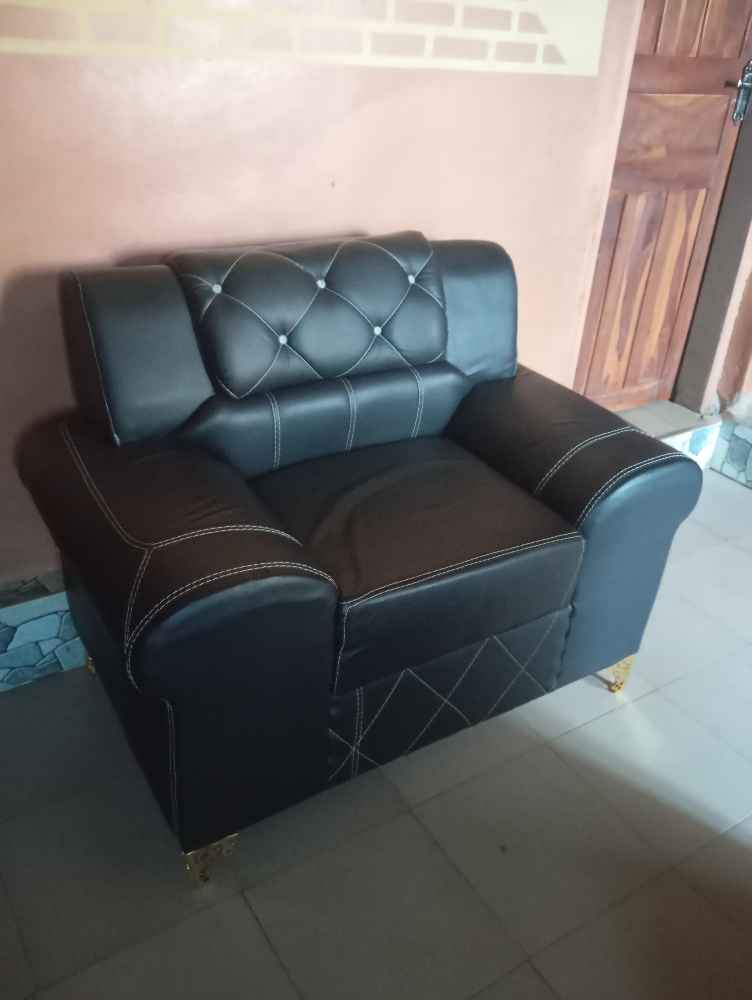 Set of leather chair image - mobimarket