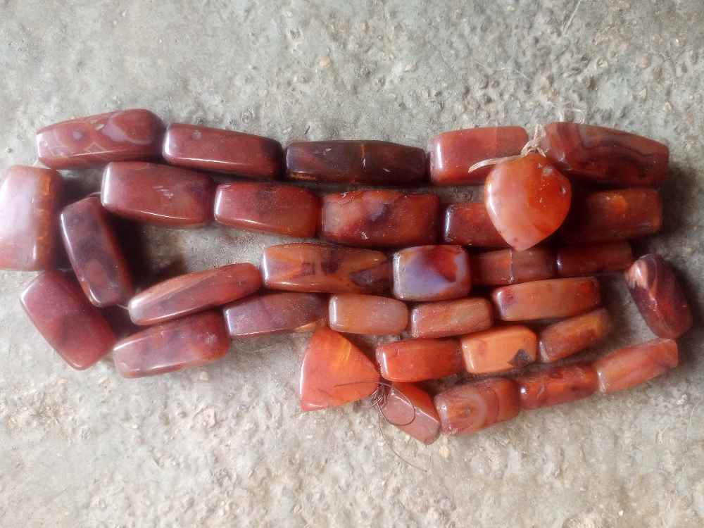 OLD BEADS STONE image - Mobi market